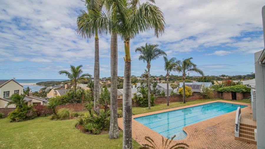 5 Bedroom Property for Sale in Beacon Bay Eastern Cape